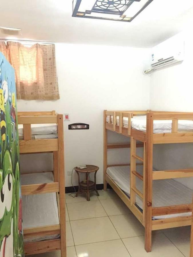 Three Legged Frog Hostel Beijing Exterior foto